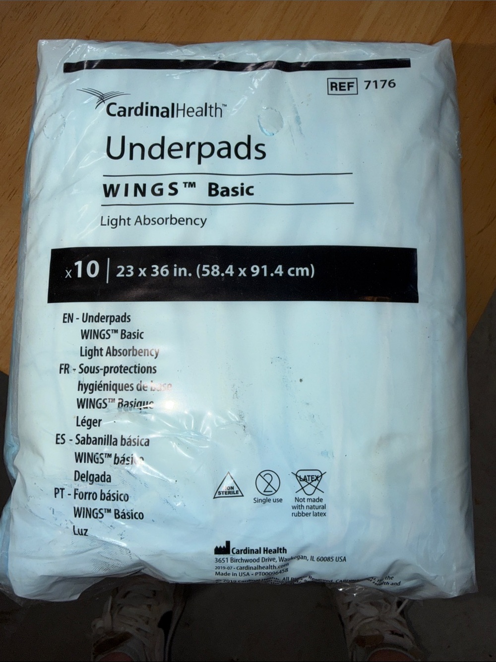 Cardinal Health Underpads Wings Basic Light Absorbency 10 pack
